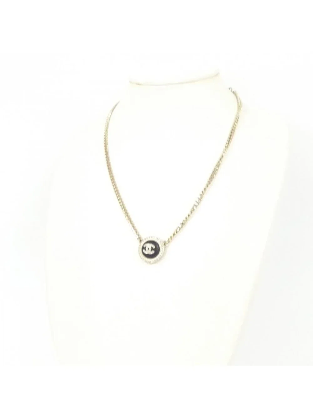 Chanel Necklace Gold